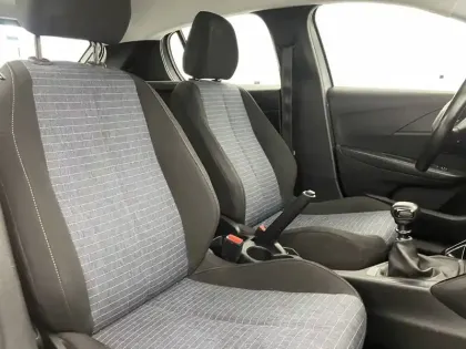 Photo 29 Peugeot 208  BLUEHDI 100 S&S BVM6