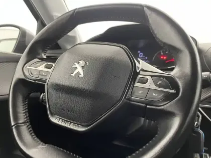 Photo 27 Peugeot 208  BLUEHDI 100 S&S BVM6