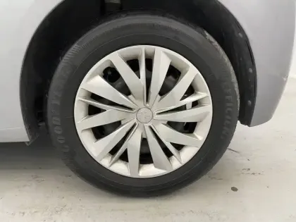 Photo 17 Peugeot 208  BLUEHDI 100 S&S BVM6