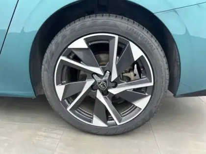 Photo 12 Peugeot 308  SW BlueHDi 130ch S&S BVM6