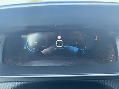 Photo 21 Peugeot 208  PureTech 100 S&S BVM6