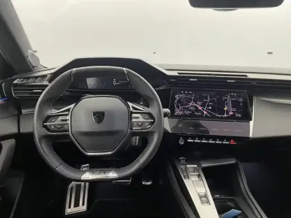 Photo 29 Peugeot 308  PHEV 180 e-EAT8