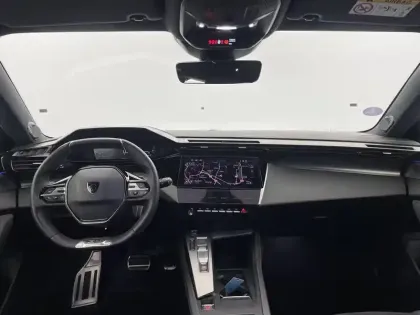 Photo 37 Peugeot 308  PHEV 180 e-EAT8