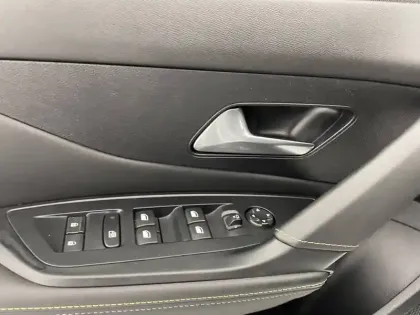 Photo 39 Peugeot 308  PHEV 180 e-EAT8