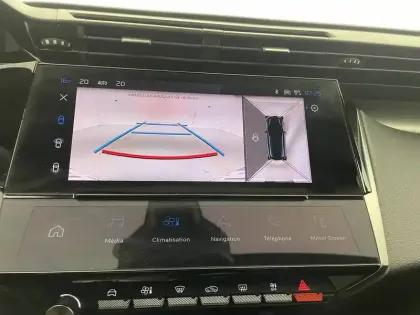 Photo 33 Peugeot 308  PHEV 180 e-EAT8