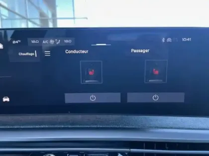 Photo 24 Peugeot 3008  Hybrid 145 e-DCS6