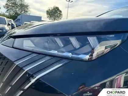 Photo 26 Peugeot 5008  Hybrid 136 e-DCS6