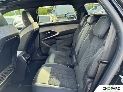 Photo 17 Peugeot 5008  Hybrid 136 e-DCS6