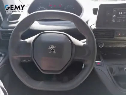 Photo 19 Peugeot Partner  FOURGON STANDARD 650 KG BLUEHDI 100 S&S BVM5