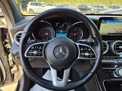 Photo 17 Mercedes GLC  200 d 9G-Tronic