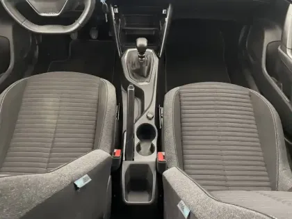 Photo 24 Peugeot 2008  BlueHDi 110 S&S BVM6