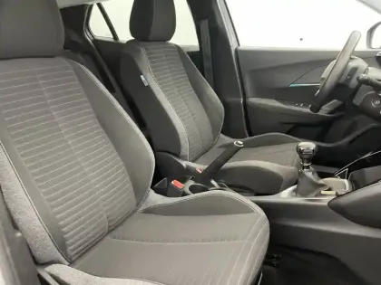 Photo 26 Peugeot 2008  BlueHDi 110 S&S BVM6