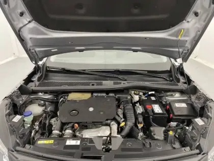 Photo 20 Peugeot 2008  BlueHDi 110 S&S BVM6