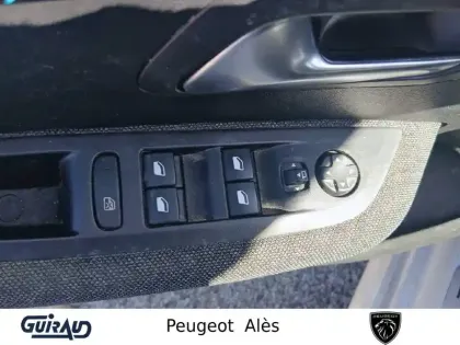 Photo 12 Peugeot 208  BlueHDi 100 S&S BVM6