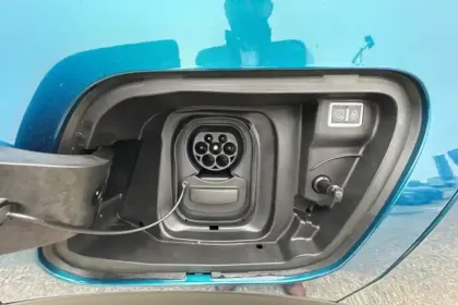 Photo 26 Peugeot 2008  Electrique 54 kWh 156 ch