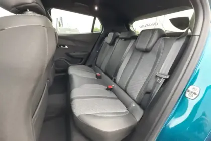 Photo 9 Peugeot 2008  Electrique 54 kWh 156 ch