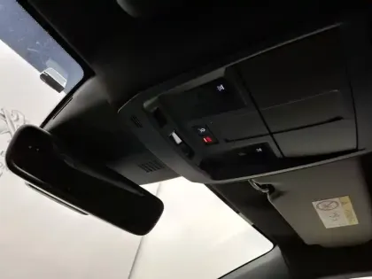 Photo 25 Peugeot 5008  Hybrid 136 e-DCS6