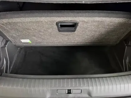 Photo 12 Peugeot 5008  Hybrid 136 e-DCS6