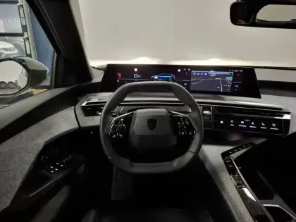 Photo 5 Peugeot 5008  Hybrid 136 e-DCS6