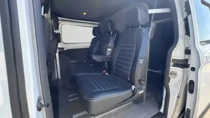 Photo 20 Ford Transit  CUSTOM CA 300 L1H1 2.0 ECOBLUE 170