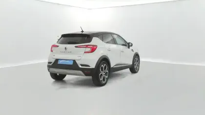 Photo 13 Renault Captur  E-Tech 145 - 21