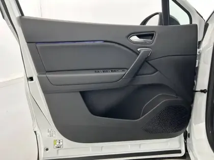Photo 19 Renault Captur  E-Tech 145 - 21