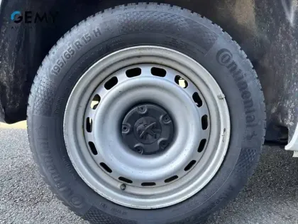 Photo 10 Peugeot Partner  FOURGON STANDARD 650 KG BLUEHDI 75 BVM5