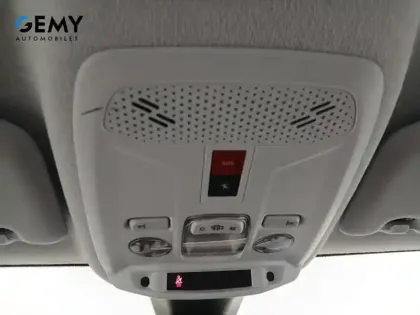 Photo 15 Peugeot 208  Electrique 50 kWh 136ch