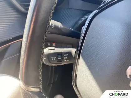 Photo 13 Peugeot 208  Electrique 50 kWh 136ch