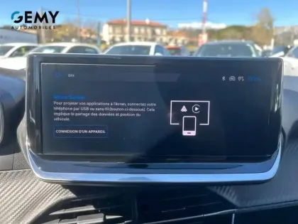 Photo 13 Peugeot 208  Hybrid 110 ch e-DCS6