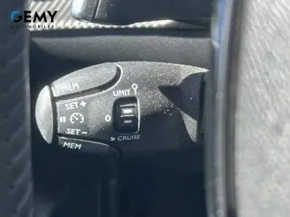 Photo 15 Peugeot 208  Hybrid 110 ch e-DCS6