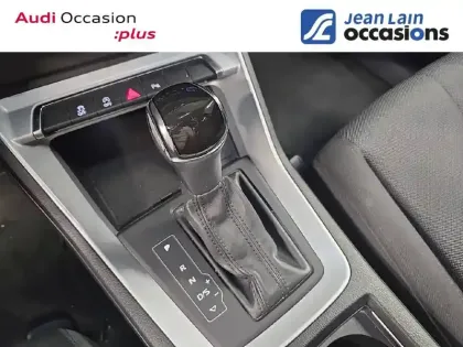 Photo 12 Audi Q3  35 TDI 150 ch S tronic 7