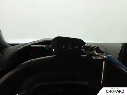 Photo 13 Peugeot 2008  PureTech 130 S&S EAT8