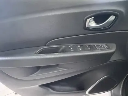 Photo 11 Renault Captur  TCe 90 Energy