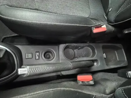 Photo 18 Renault Captur  TCe 90 Energy