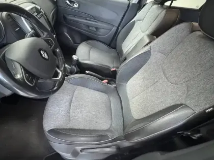 Photo 12 Renault Captur  TCe 90 Energy