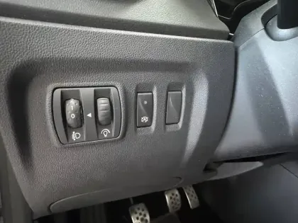 Photo 13 Renault Captur  TCe 90 Energy