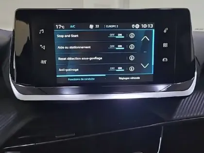 Photo 20 Peugeot 2008  PureTech 130 S&S BVM6