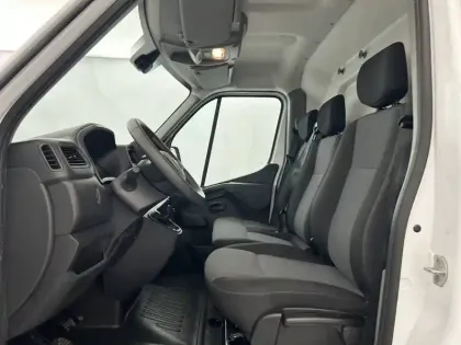 Photo 17 Renault Master  FGN TRAC F3500 L2H2 BLUE DCI 135