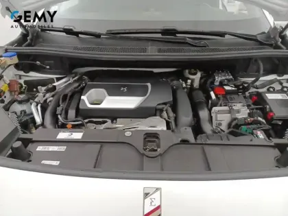 Photo 37 DS DS 7 DS7 Crossback Hybride E-Tense 300 EAT8 4x4