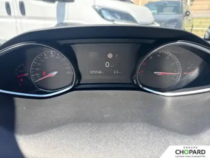 Photo 18 Peugeot 308  PureTech 130ch S&S EAT8