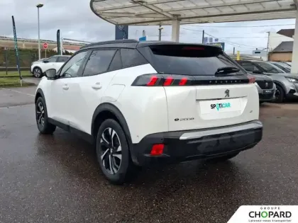 Photo 26 Peugeot 2008  Electrique 136 ch