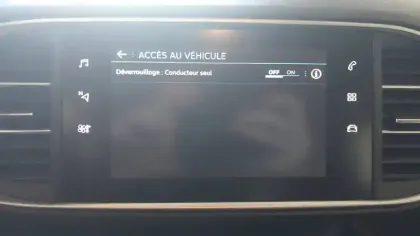 Photo 35 Peugeot 308  SW BlueHDi 130ch S&S BVM6