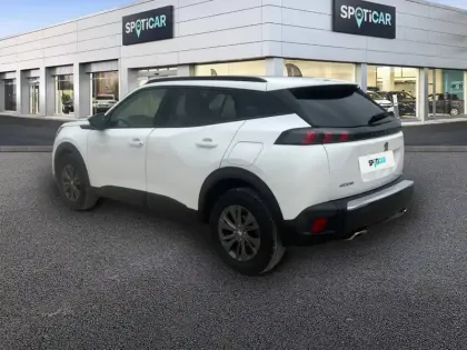 Photo 6 Peugeot 2008  PureTech 130 S&S BVM6