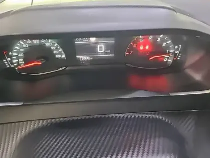 Photo 9 Peugeot 208  PureTech 100 S&S BVM6