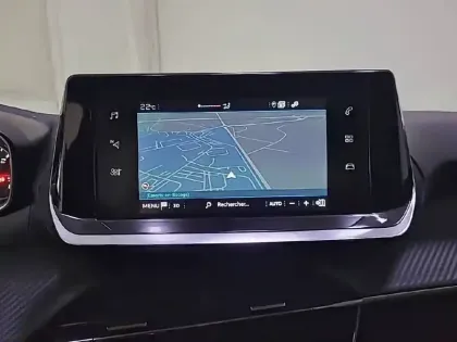 Photo 18 Peugeot 208  PureTech 100 S&S BVM6