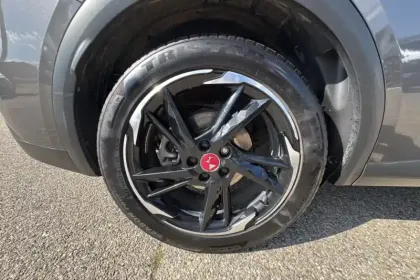 Photo 33 DS DS 7 DS7 Crossback Hybride 300 E-Tense EAT8 4x4