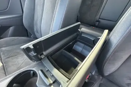 Photo 25 DS DS 7 DS7 Crossback Hybride 300 E-Tense EAT8 4x4