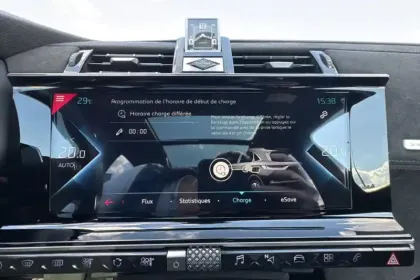 Photo 17 DS DS 7 DS7 Crossback Hybride 300 E-Tense EAT8 4x4