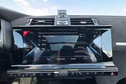 Photo 18 DS DS 7 DS7 Crossback Hybride 300 E-Tense EAT8 4x4